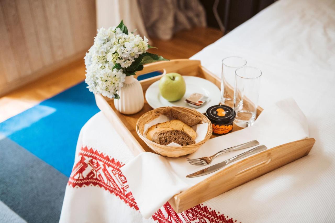 Dvorac Jankovic Bed & Breakfast Suhopolje Ngoại thất bức ảnh