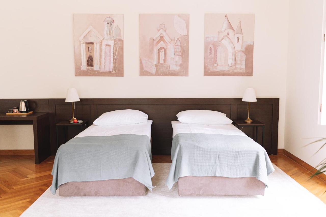 Dvorac Jankovic Bed & Breakfast Suhopolje Ngoại thất bức ảnh